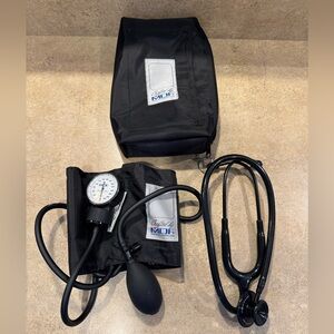 MDF CALIBRA PRO Sphygmomanometer Blood Pressure & 747XP Acoustica Stethoscope